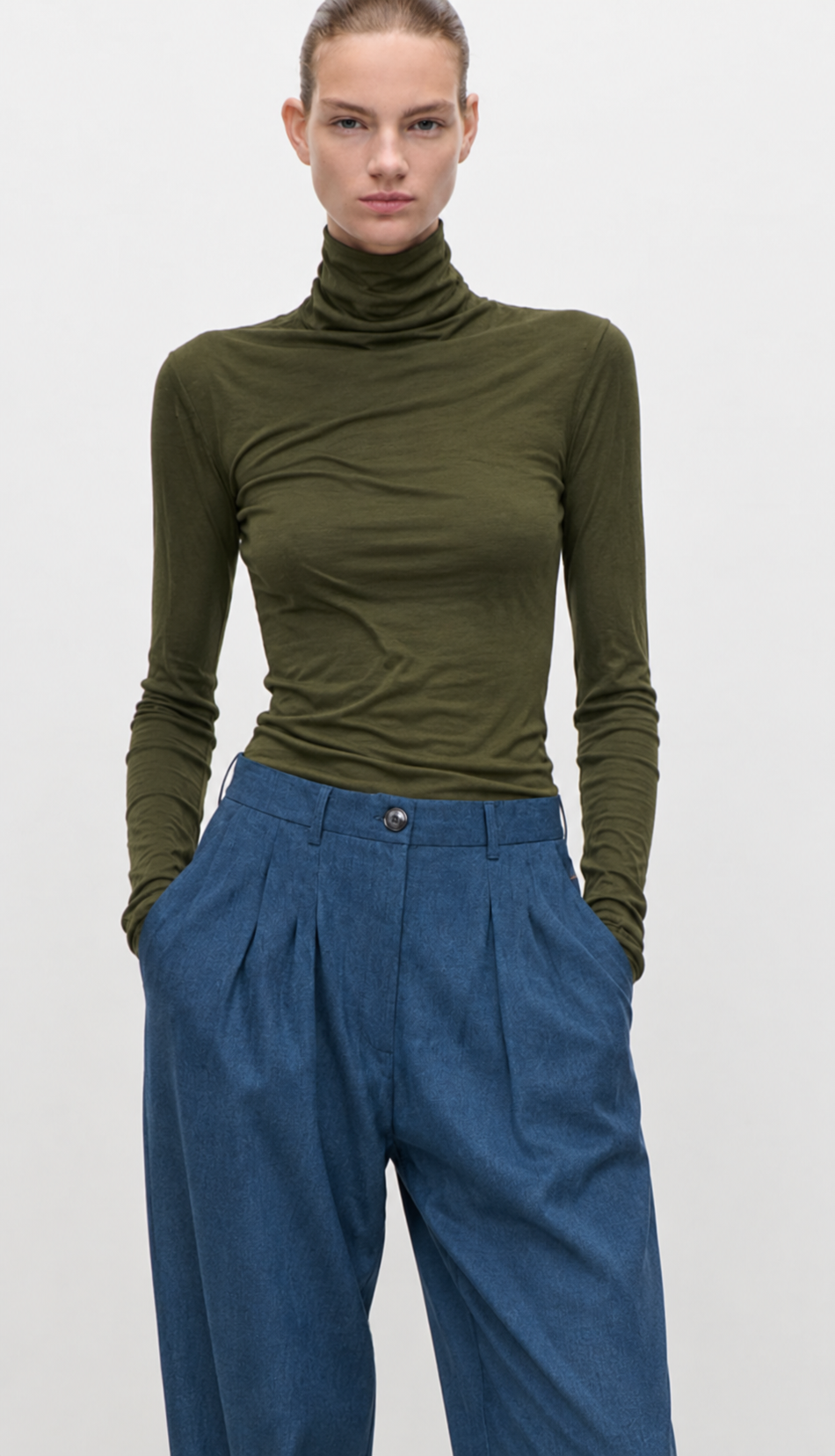 Olive Green Knit Turtleneck – Slim Fit Long Sleeve Top