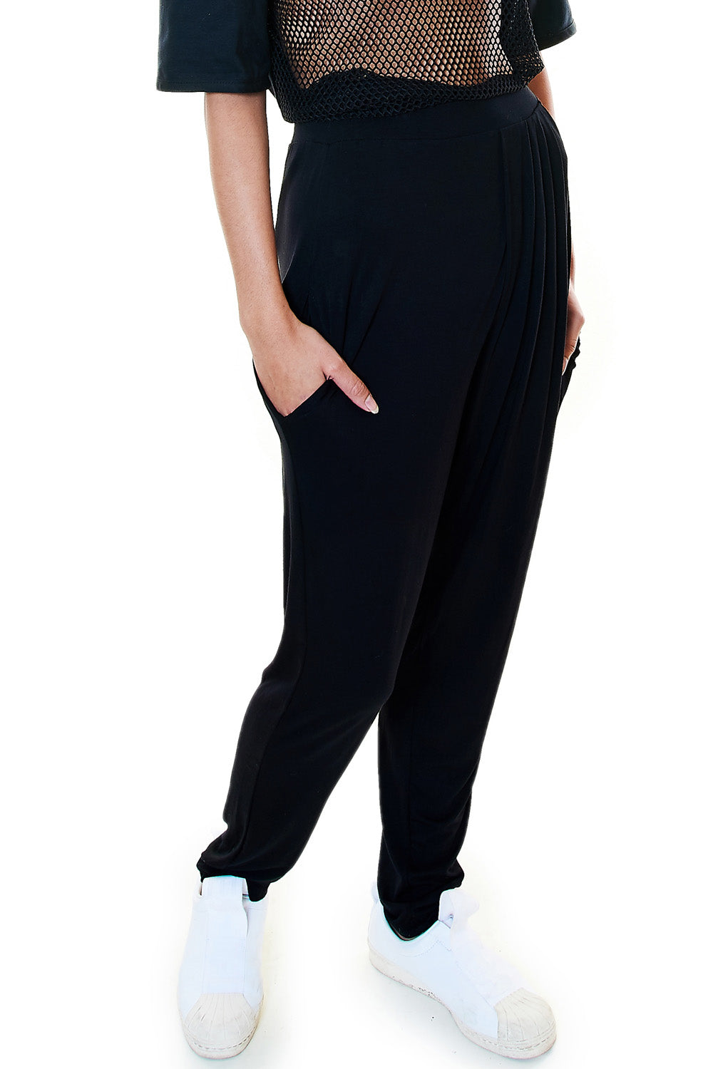 Black Pleated Pant - casacomostyle